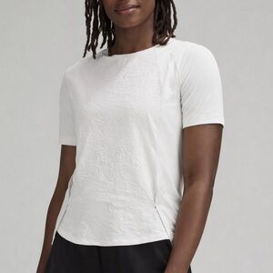 New Lululemon Lightweight Stretch Run Textured Top Airflow Quick Dry Bone 14